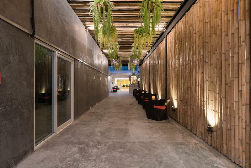 Patong Swiss Hotel Beach Front Phuket Εξωτερικό φωτογραφία