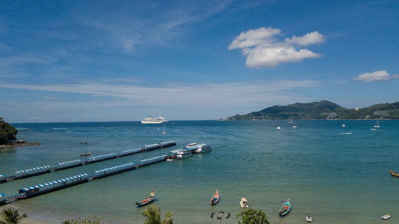 Patong Swiss Hotel Beach Front Phuket Εξωτερικό φωτογραφία