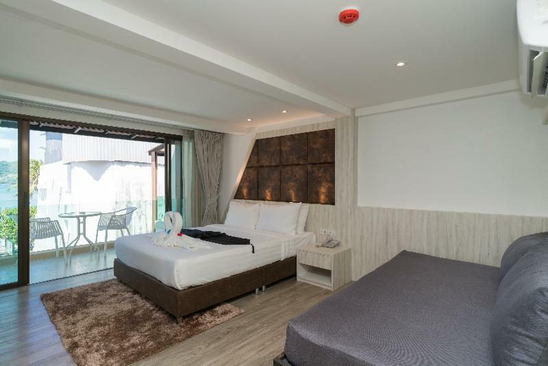 Patong Swiss Hotel Beach Front Phuket Εξωτερικό φωτογραφία