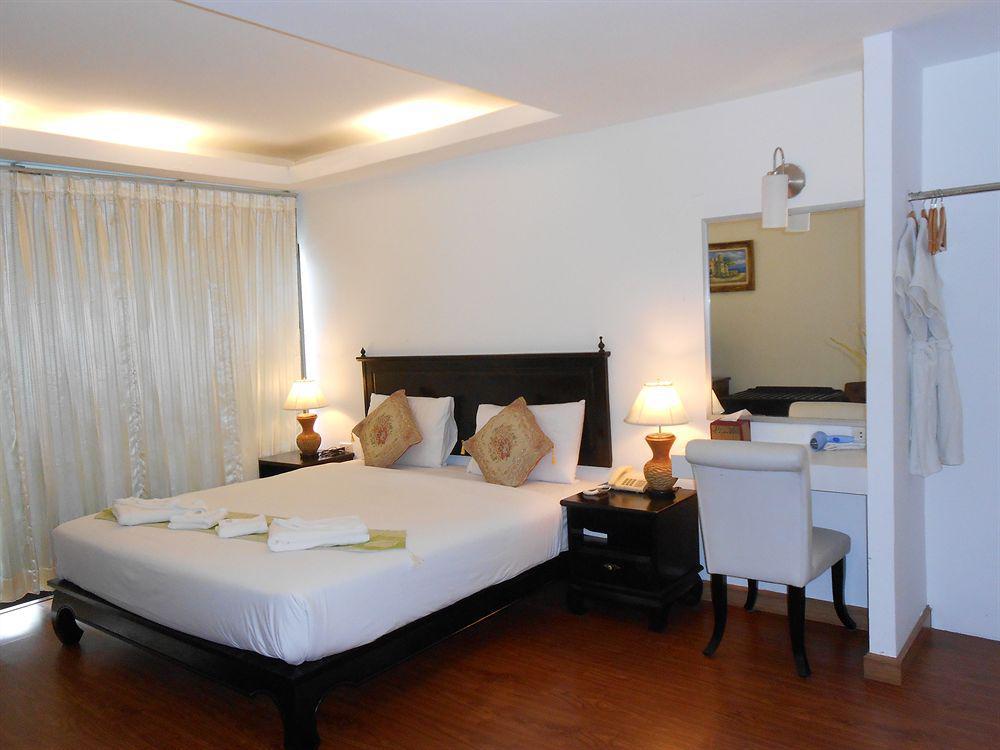Patong Swiss Hotel Beach Front Phuket Εξωτερικό φωτογραφία